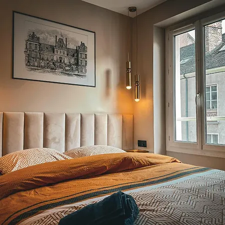 아파트 Duplex By Jacek Near The Chateau Accommodates 6 Guests 퐁텐블로